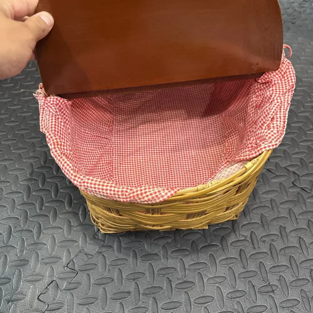 Picnic basket *